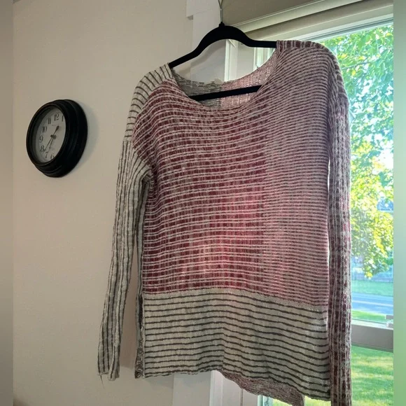 Roxy Sweater 🏄 - Picture 3 of 5